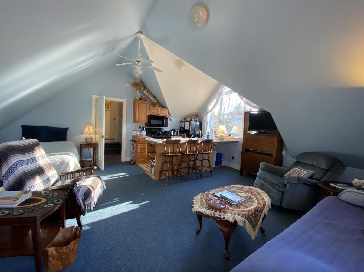 Artful Lodging & Retreats Montpelier Exterior photo