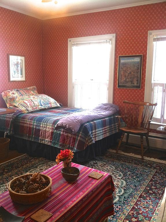 Artful Lodging & Retreats Montpelier Exterior photo