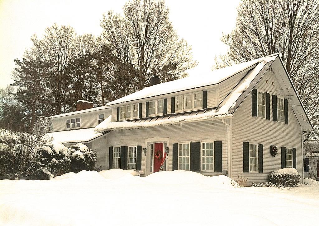 Artful Lodging & Retreats Montpelier Exterior photo
